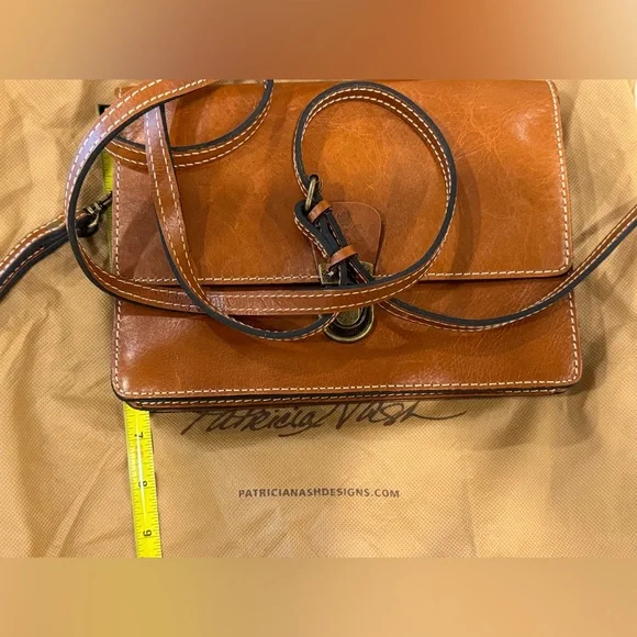 Patricia Nash Laurentina Crossbody - Picture 3 of 12